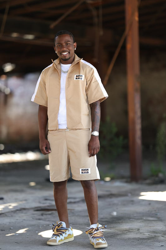 Khaki set